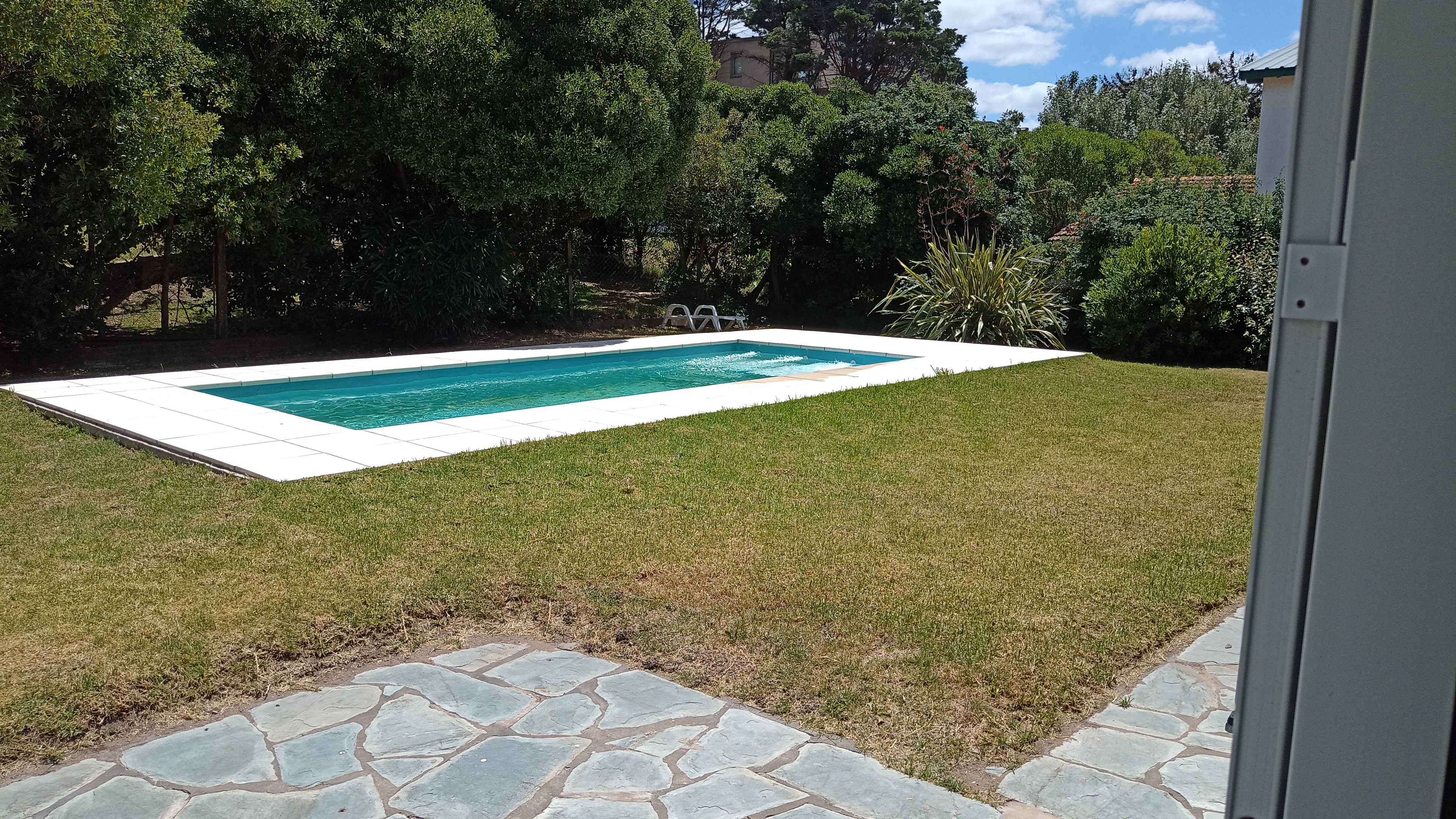 BURRIQUETAS C PILETA  3 DORMI 4 BAÑOS