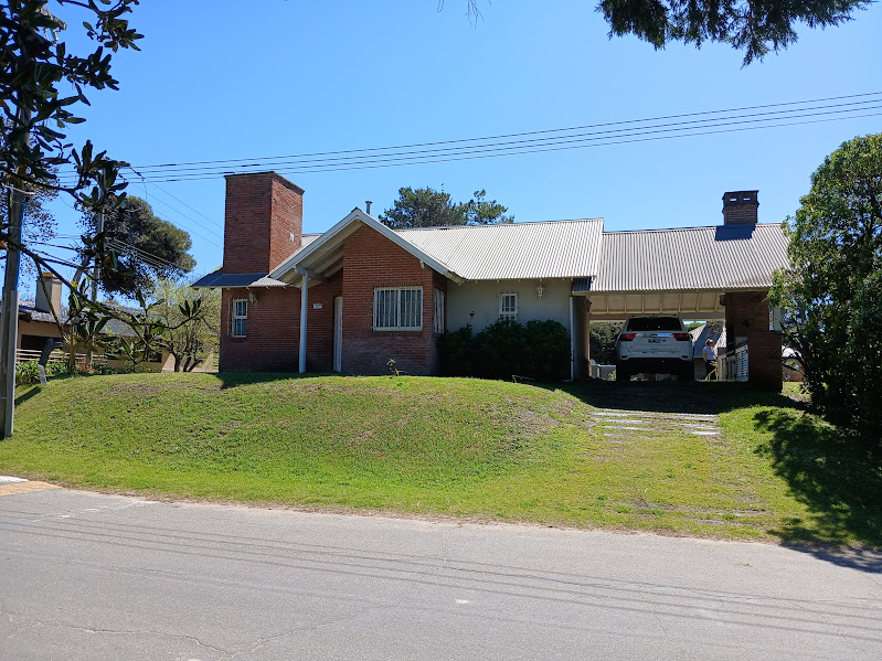 BUEN ORDEN 726 ESQUINA TIBURON